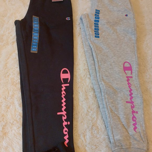 3/$30 Champion Girl's Soft Fleece Graphic Logo Jogger Gray - Picture 12 of 13